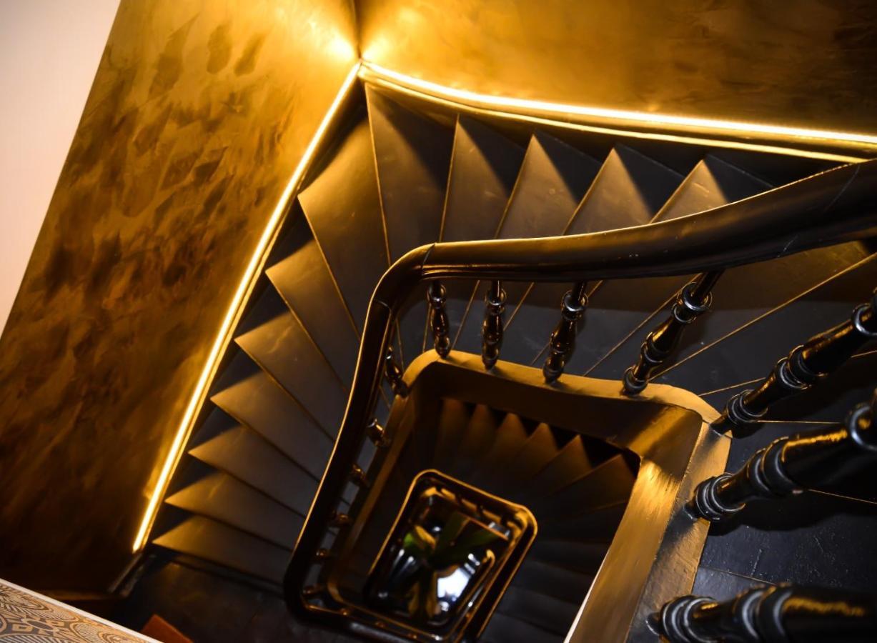 Sleep Inn - Black And Gold Loft Antwerp Cityview Luaran gambar