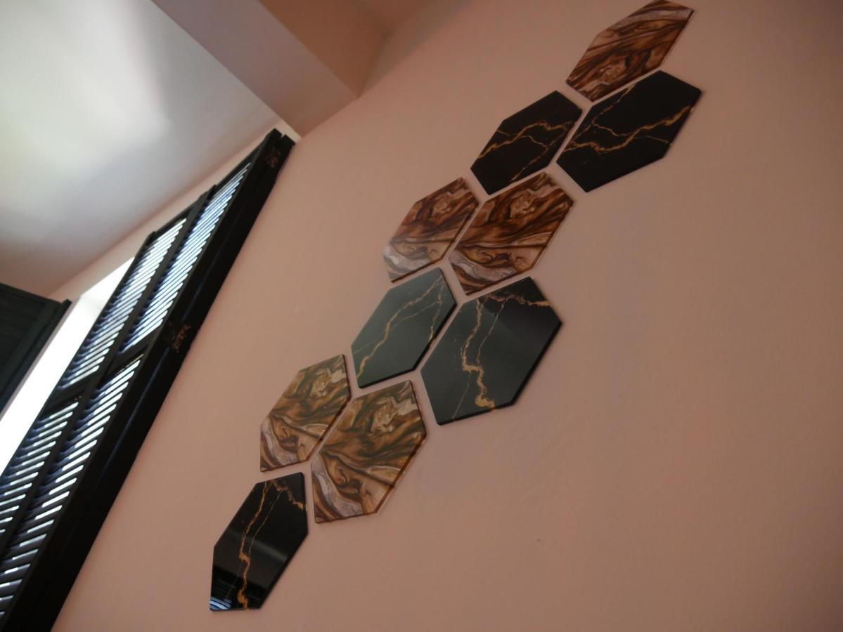 Sleep Inn - Black And Gold Loft Antwerp Cityview Luaran gambar