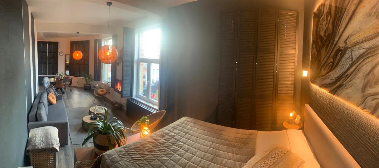 Sleep Inn - Black And Gold Loft Antwerp Cityview Luaran gambar